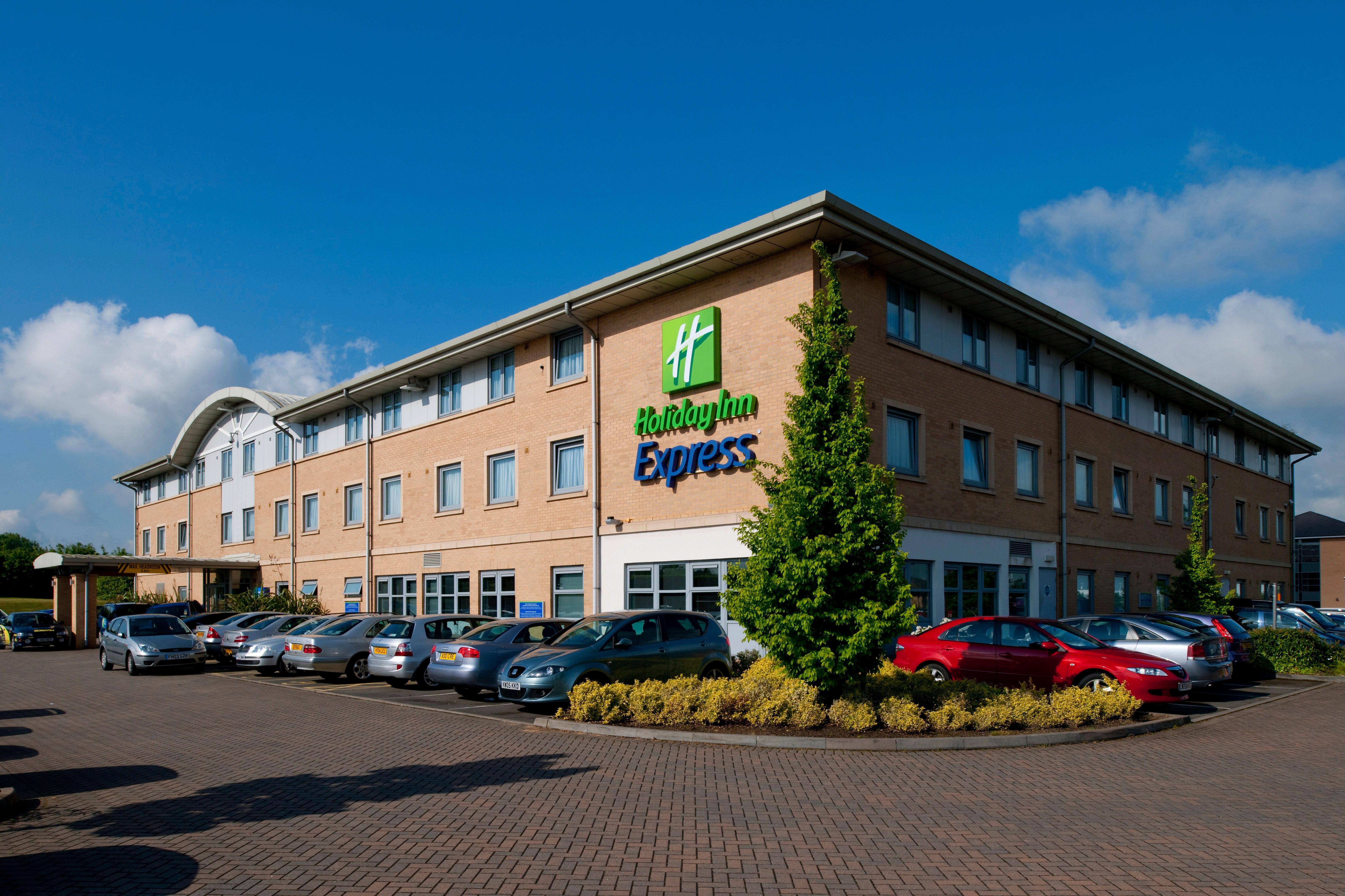 Holiday Inn Express East Midlands Airport By Ihg Castle Donington Exteriör bild