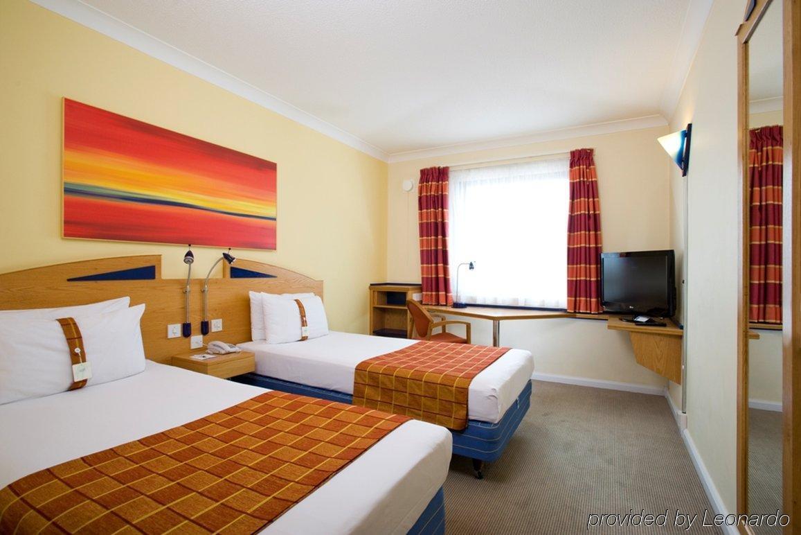 Holiday Inn Express East Midlands Airport By Ihg Castle Donington Rum bild