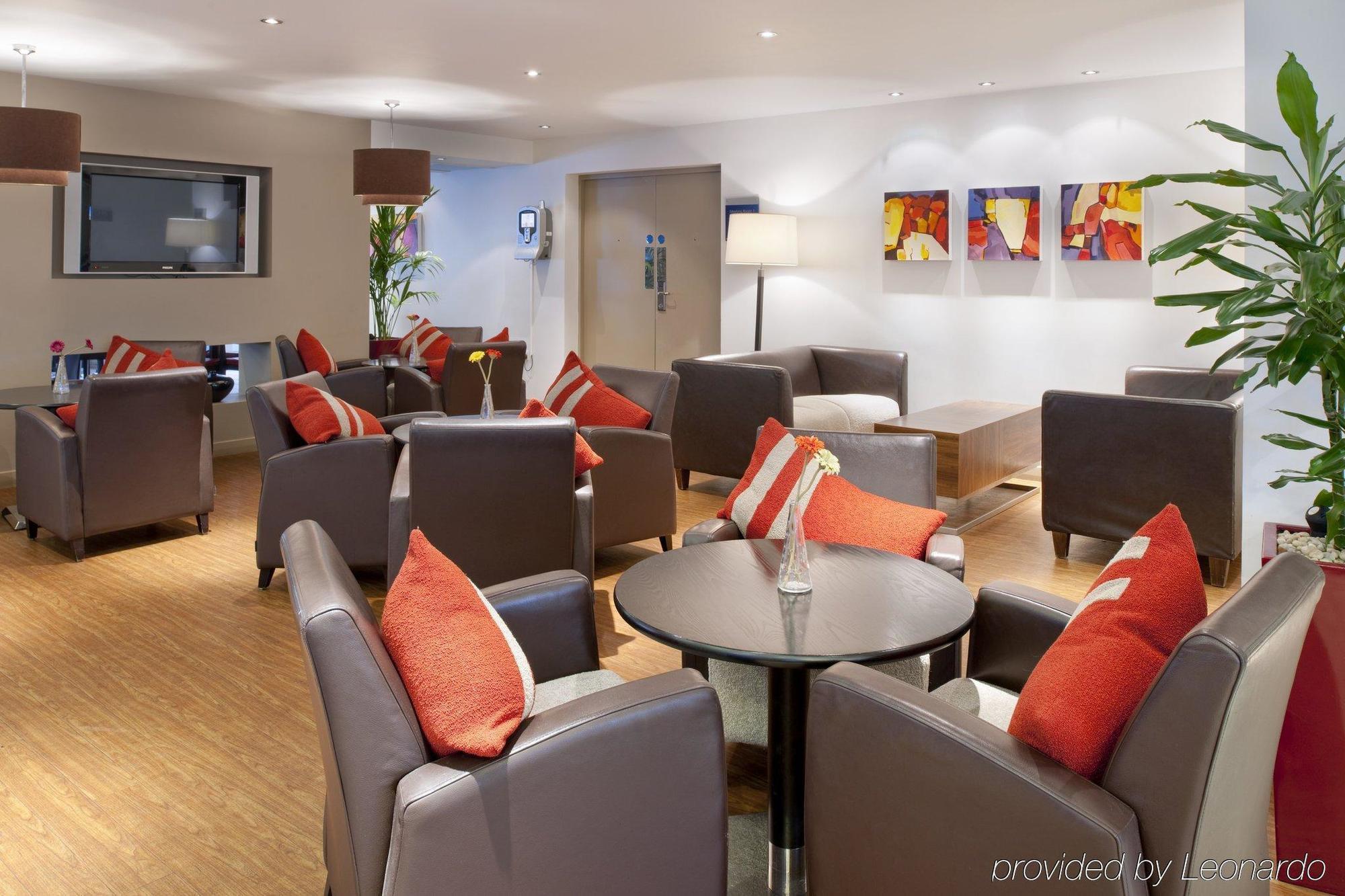 Holiday Inn Express East Midlands Airport By Ihg Castle Donington Restaurang bild